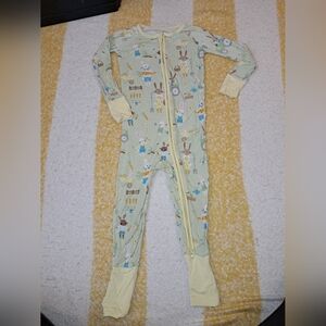 Little Sleepies Little girls/boys size 18-24 mnths bunny/rabbit Bamboo pajamas